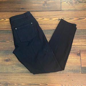 WHBM Skinny Leg Black Jeans 👖